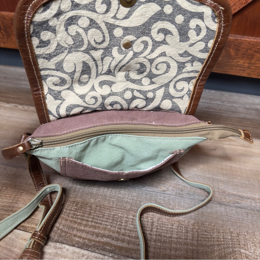 Myra Bag Leaf Print Small Crossbody Purse - Picture 11 of 12